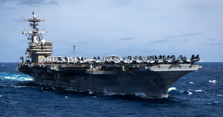 মার্কিন যুক্তরাষ্ট্রের ভাসমান এয়ারবেস ইউএসএস জর্জ এইচ ডব্লিউ বুশ